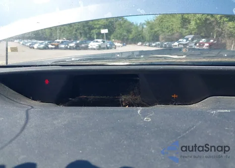 2005 Toyota Prius z USA, uszkodzony, nr VIN JTDKB20U857049317